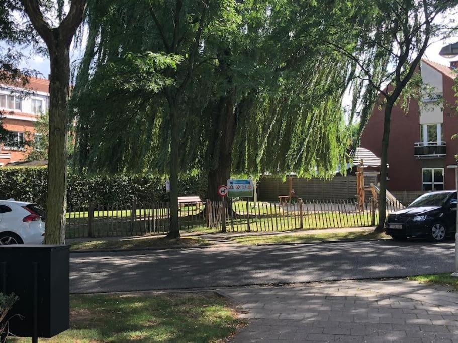 Prive Met Chill En Gedeelde Badkamer - Rand - Afrit E313 Wommelgem - Vlakbij Tramhalte Lijn 9 En 24 Alloggio in famiglia